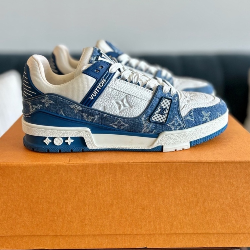 BRAND NEW WITH RECEIPT Louis Vuitton woman’s trainer sneakers